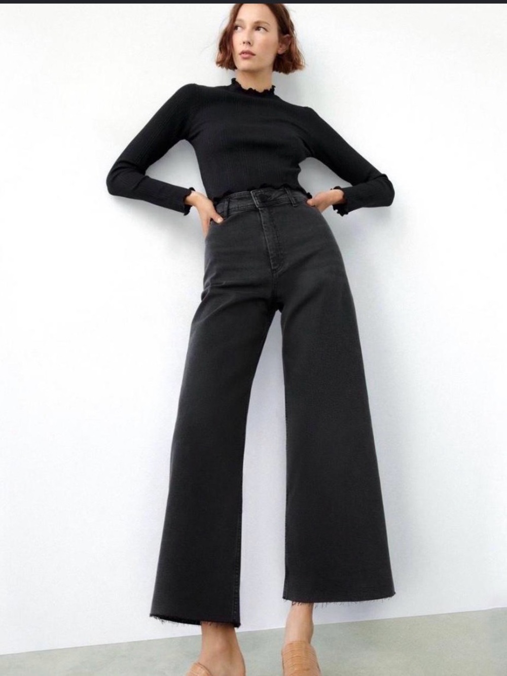 Zara Wide Leg Culotte Pants Black High Rise Raw Hem Size US 4